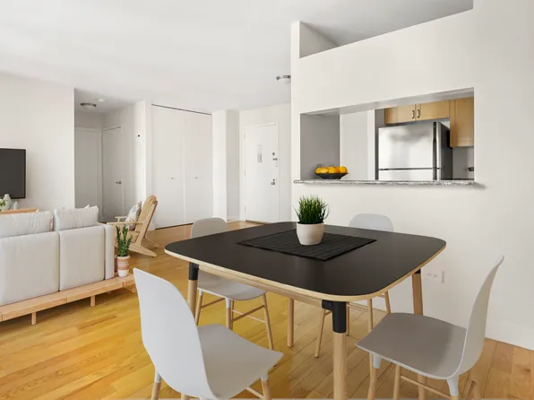 235 West 48th Street image 3 of 7