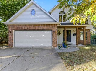 214 Krider Dr, Middlebury, IN 46540
