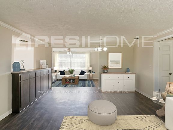 3rd image of 8726 Saint Regis Ln