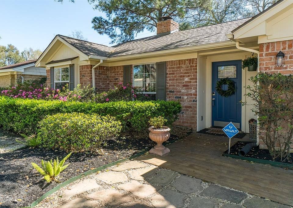 1st image of 4723 Blueberry Hill Dr