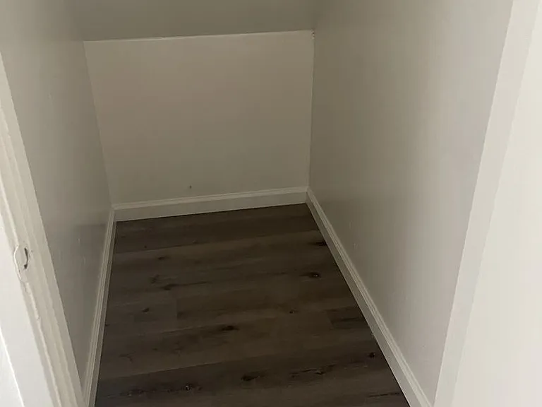 Dixon Townhouse — Photo 68