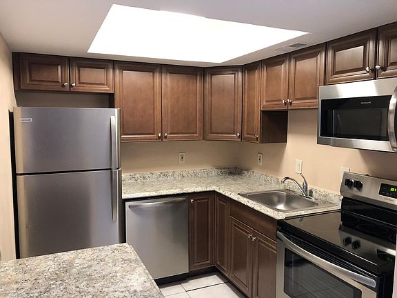 5th image of 230 Columbia Dr APT 215