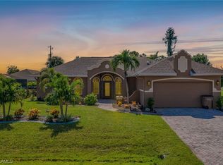 504 SW 10th Pl, Cape Coral, FL 33991