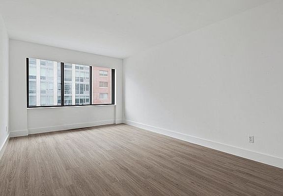 4th image of 160 W 24th St APT 7G
