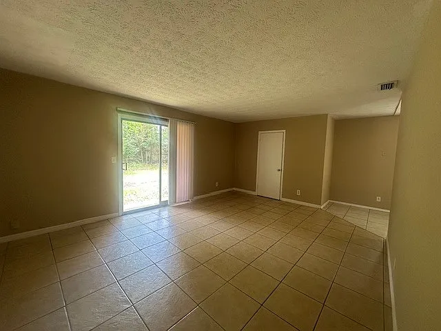 7076 Queen Of Hearts Ct — Photo 6