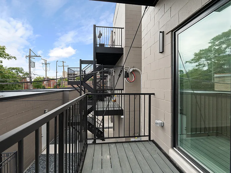 416 E 50th Pl #1W — Photo 26