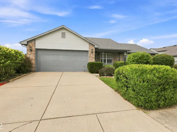 510 E Quail Ridge Dr, Westfield, IN 46074