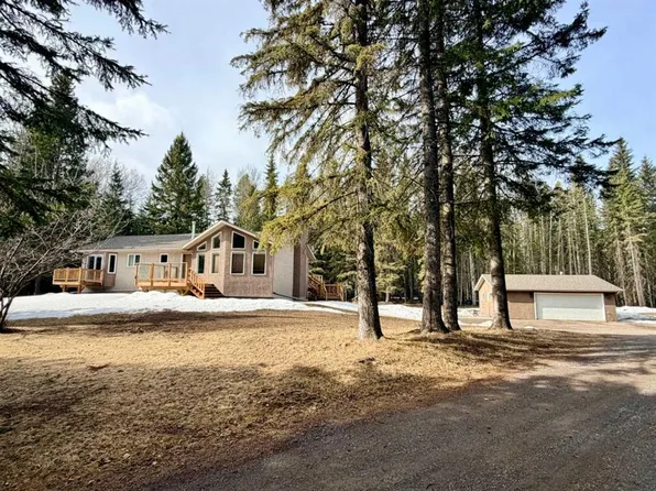 421 E Clearwater Dr, Rural County, AB T4T 2A2