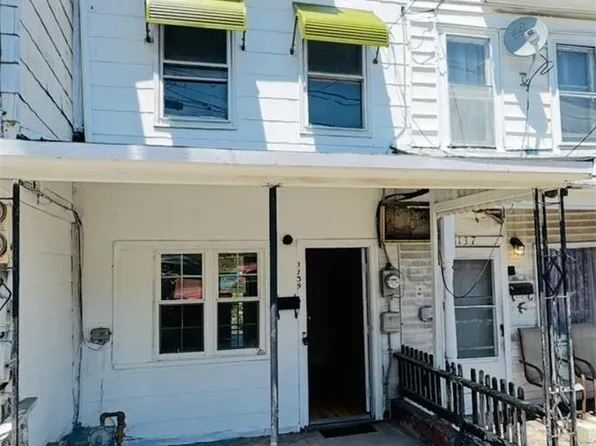 1139 W Pine St, Coal Township, PA 17866
