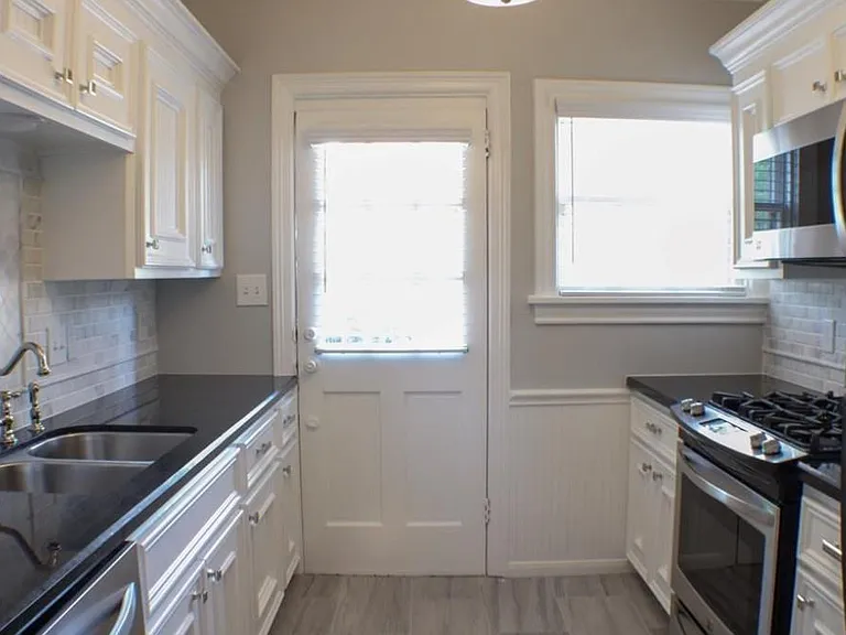 4630 Clay St #2 — Photo 11