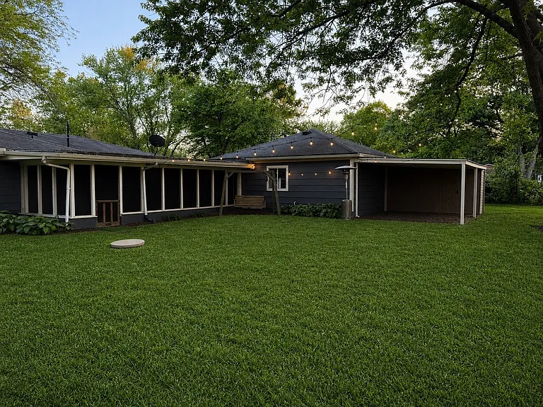8917 Slagle Rd — Photo 2