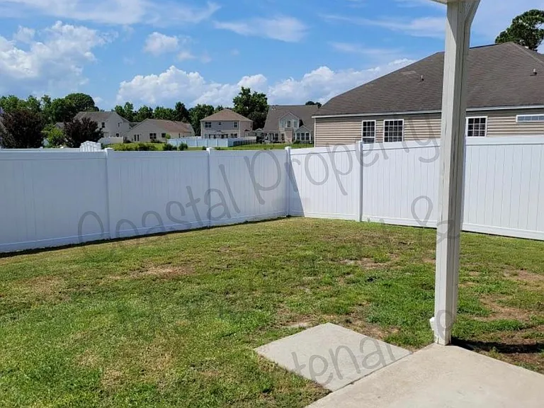 135 Carolina Oaks Dr — Photo 26