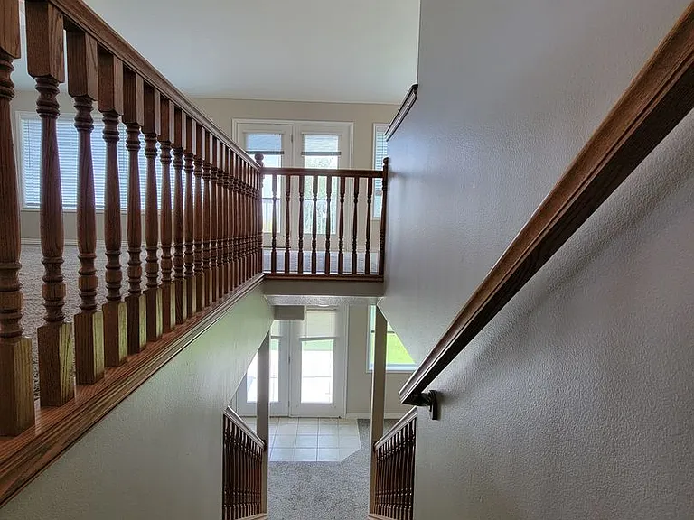 5204 E 65 S — Photo 9