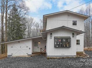 124 Glad Tidings Ln, Sylva, NC 28779