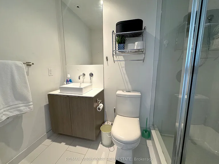 159 Dundas St E #2107 — Photo 12