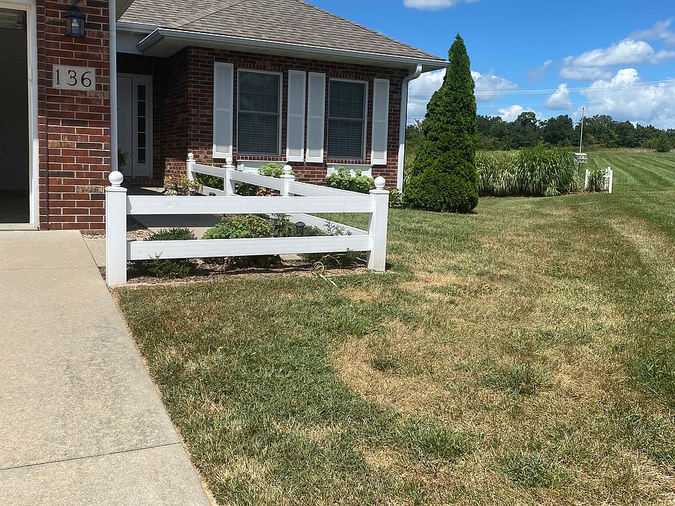 1st image of 136 Winterfield Cir