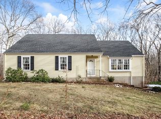20 Lake Dr, Madison, CT 06443