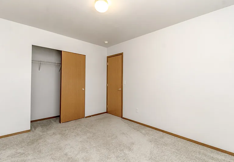 11916 130th St E — Photo 39