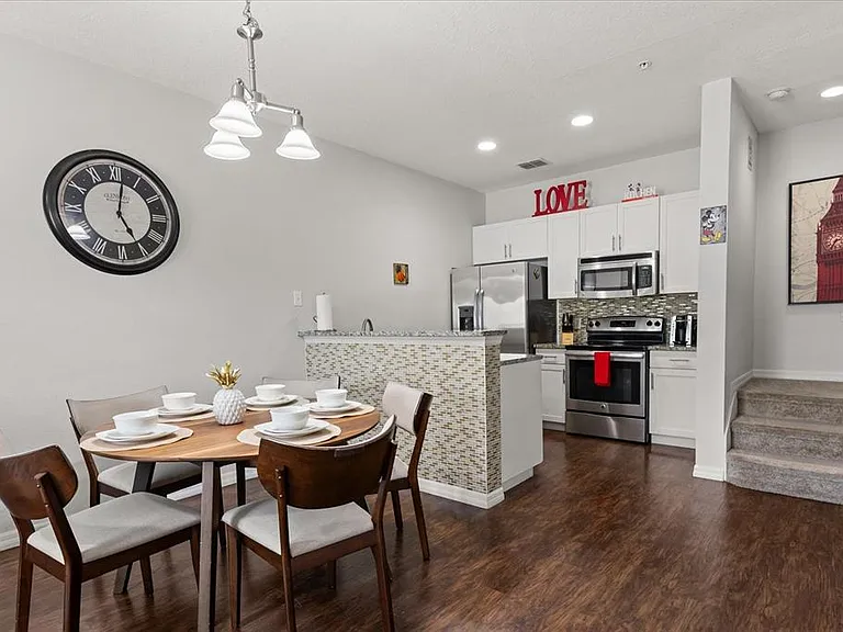 5356 Diplomat Ct #107 — Photo 10
