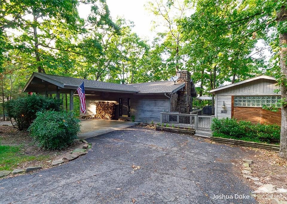 1st image of 11840 White Oak Dr