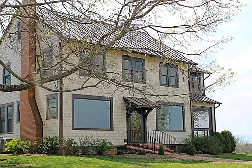 4577 Stony Point Rd Photo 1