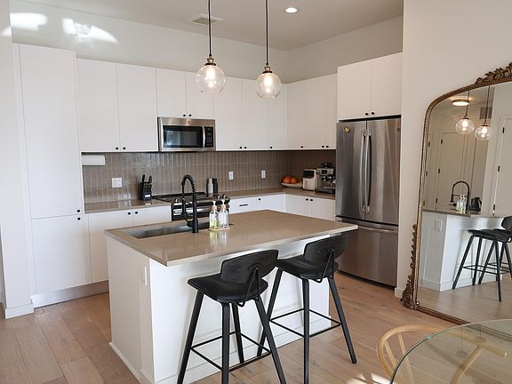 4th image of 800 Embassy Dr Unit 322
