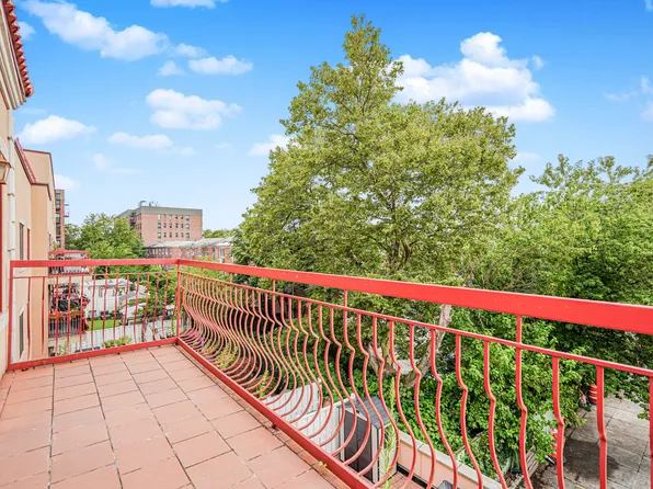 3165 Emmons Avenue image 20 of 33