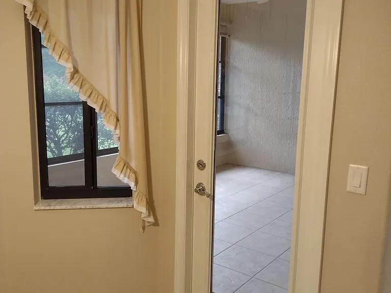 592 Dowling Cir — Photo 42