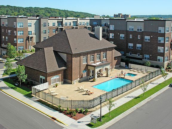 2nd image of 1730 Graham Ave APT 318