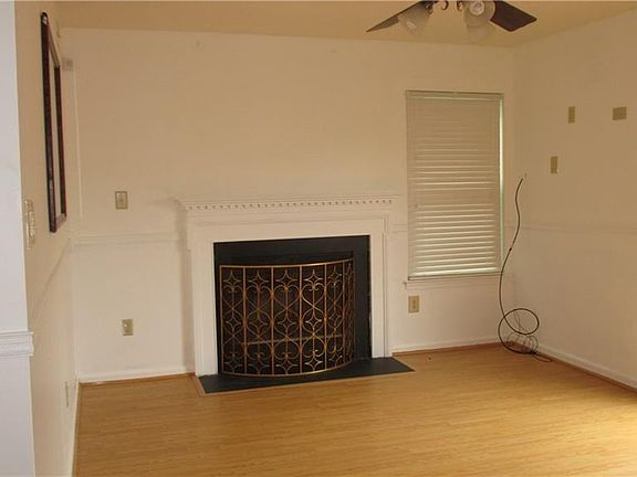 5th image of 703 Lateen Ct