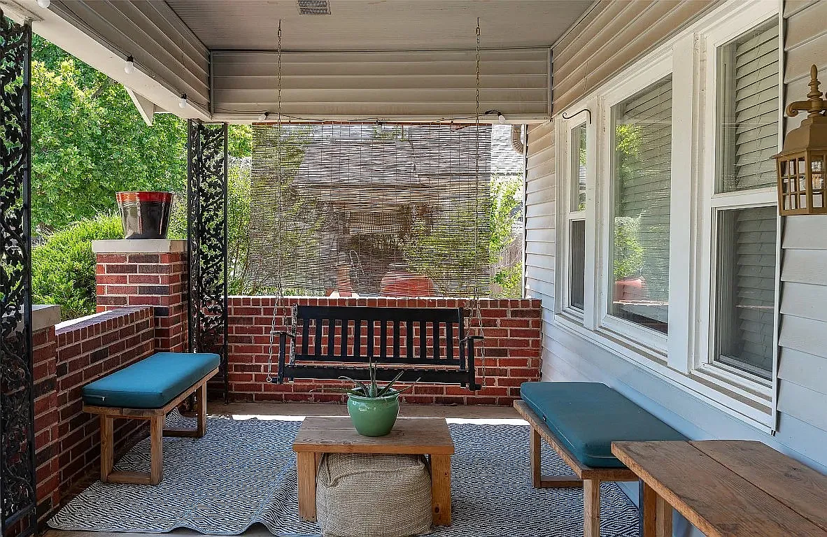1413 NW 19th St — Photo 2