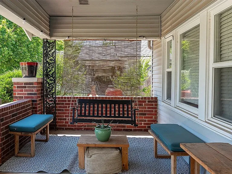 1413 NW 19th St — Photo 2