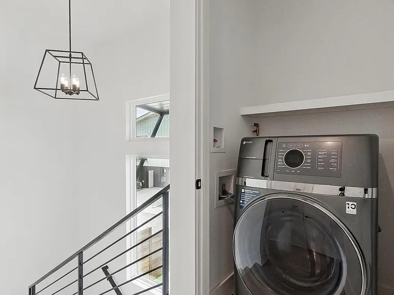 2105 Sl Davis Ave #2 — Photo 25