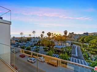 1705 Ocean Ave Unit 405, Santa Monica, CA 90401
