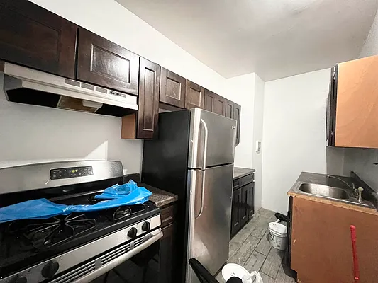 Rented by Premier One Realty LLC | media 2