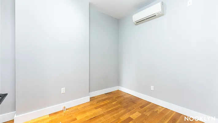 Rented by Nooklyn NYC LLC | media 10