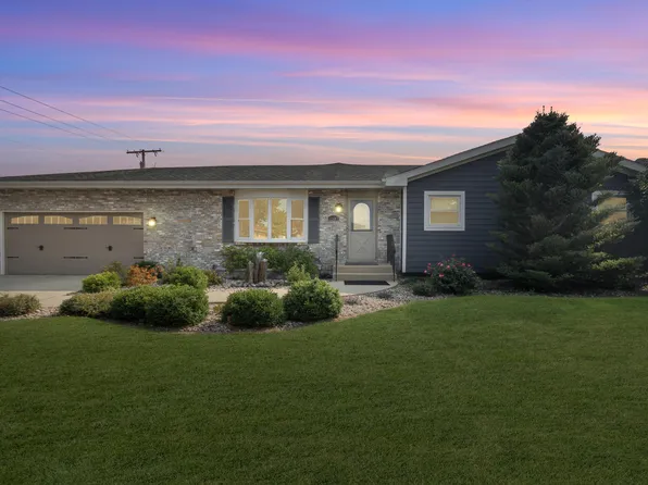 12407 Patnoe Dr, Saint John, IN 46373