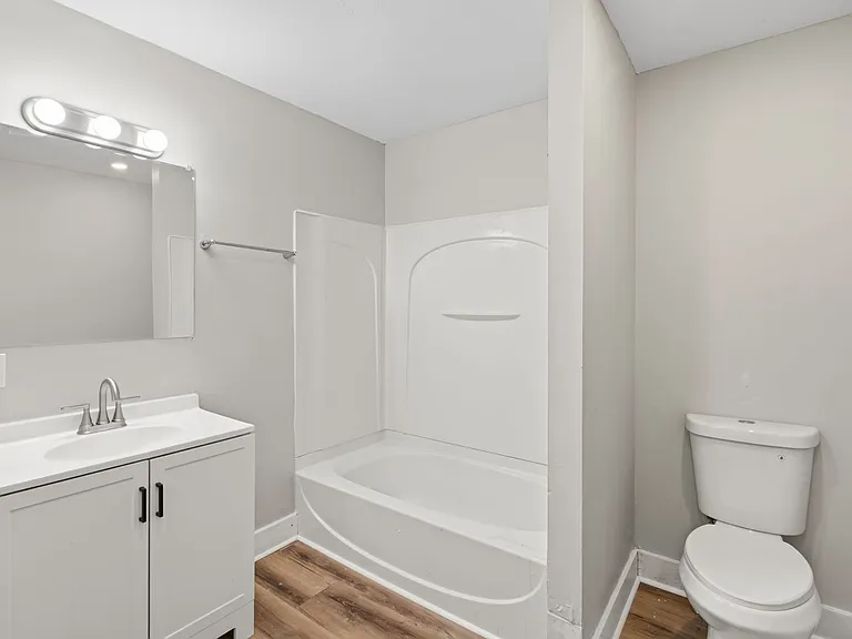 834 Worthington Street — Photo 7