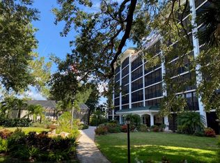 512 W Venice Ave APT 405, Venice, FL 34285