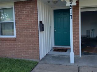 5517 Palm Cir, Galveston, TX 77551