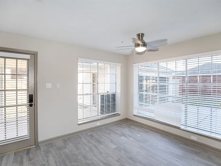 2108 Olympic Dr — Photo 13