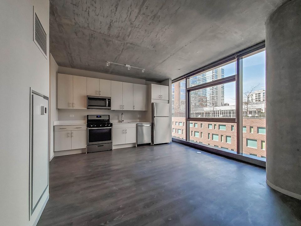 1st image of 716 S Clark St #1013