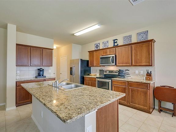 3rd image of 1120 Basswood Ln