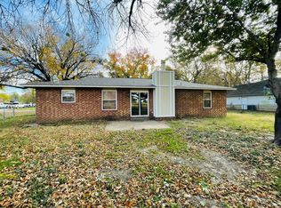 1304 N Narcissus Ave, Broken Arrow, OK 74012