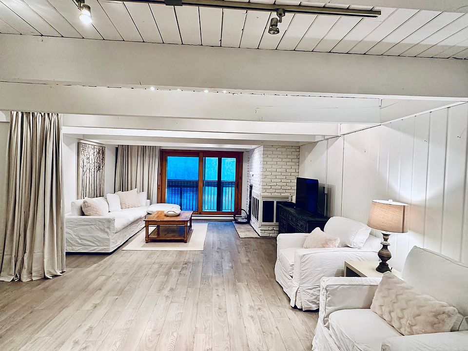 1st image of 901 E Hyman Ave #7
