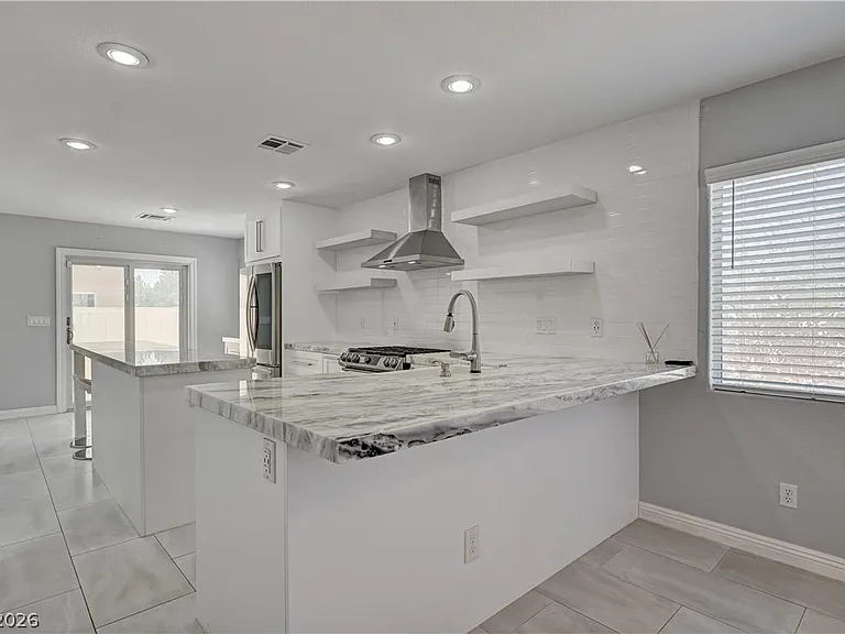 6457 Abbey Door Ct — Photo 5