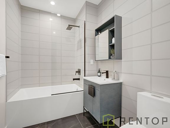 5th image of 2337 Bedford Ave #2T