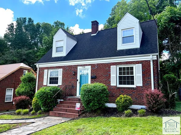 712 Orchard St, Martinsville, VA 24112