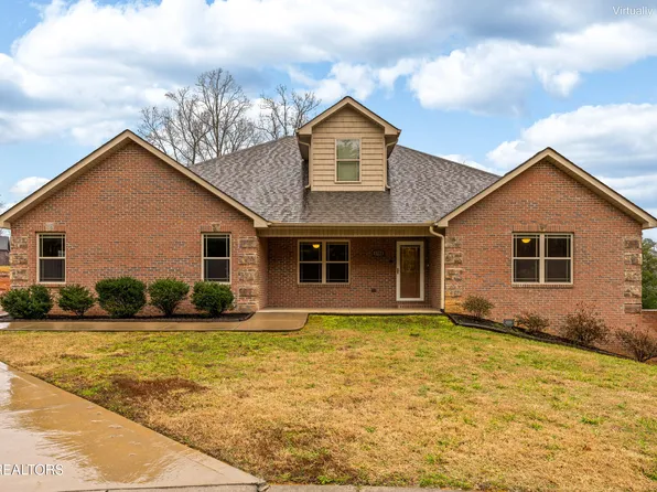 1704 Sierra Ln, Sevierville, TN 37862