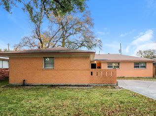 914 Mosher Ln, Houston, TX 77088